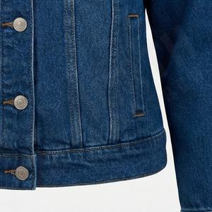 Meilleur fabricant de vestes en jean pour femmes, nouveau design tendance, décoration boutonnée, vente directe d'usine, meilleur prix, vêtements d'extérieur tendance - Product Image 5