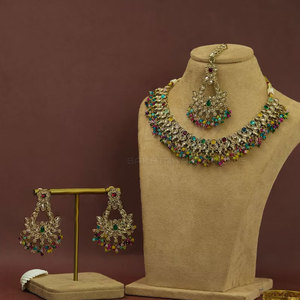 Ensemble de bijoux classiques pour femmes pour mariage, collier, boucles d'oreilles, bijoux de mariée tendance, taille adulte - Product Image 1