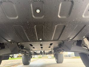 AMG G63 4x4² 2022, faible kilométrage, moteur silencieux, transmission automatique, toit ouvrant panoramique, éclairage LED, prêt à être expédié - Product Image 2