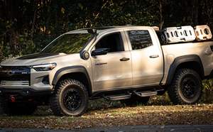 USADO LHD/RHD 2024 CHEVROLET COLORADO ZR2 BISON 4X4 - Product Image 2