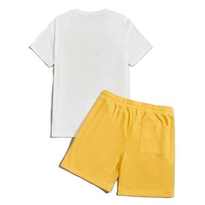 Conjunto de camiseta y pantalones cortos personalizados Material transpirable Perfecto para deportes y Conjunto de camiseta y pantalones cortos de estilo callejero - Product Image 6