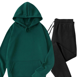 Ensemble deux pièces unisexe : sweat à capuche vert et pantalon de jogging noir, style streetwear décontracté, en mélange de coton doux, idéal pour le sport et la détente en hiver - Product Image 2