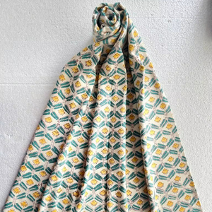 Tissu brocart imprimé à la main, antibactérien, en laine tissée, style à pois, poids moyen, 110 GSM, pour vêtements de sport pour filles, décoration intérieure - Product Image 1