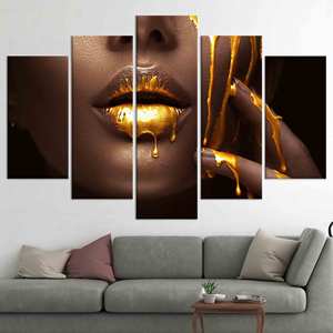 Toile murale femme africaine aux lèvres dorées : Impression abstraite élégante, lot de 5 toiles Mx - Product Image 1