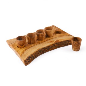 Ensemble de verres à liqueur réutilisables en bois d'olivier avec plateau en bois, écologique, durable, artisanat artisanal pour 4 à 6 verres - Product Image 6