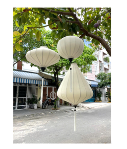 La escultura de linterna de seda agrega encanto artístico a los interiores del hogar, ideal para mejorar los espacios acogedores y acogedores de la sala de estar - Product Image 1