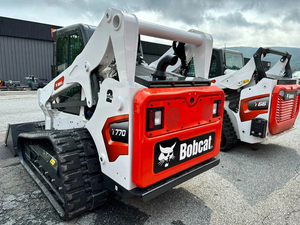 Chargeuse compacte sur pneus Bobcat T770 d'occasion certifiée EPA, capacité de charge nominale de 5 tonnes, moteur diesel, matériel de construction - Product Image 2