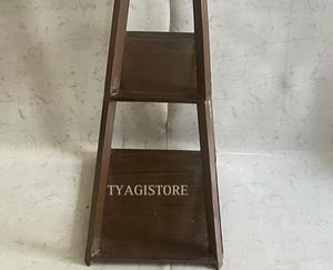 โคมไฟตั้งพื้นไม้ที่ทันสมัยมีสามชั้นวางสีฝ้ายสวิตช์เท้าสีฟ้าธรรมชาติ - Product Image 2