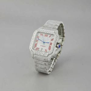 นาฬิกาควอตซ์ทรงกลม ดีไซน์โดดเด่น ประดับเพชรโมอิสซาไนต์เต็มหน้าปัด สำหรับผู้ชายและผู้หญิง สไตล์ฮิปฮอป แฟชั่นหรูหรา - Product Image 1