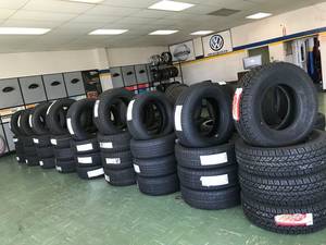 Pneus usagés de qualité supérieure à prix de gros, garantie 4 ans, OEM/ODM, radiaux sans chambre à air 225/40ZR18 pour remplacement/réparation - Product Image 3