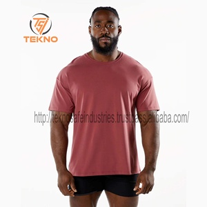 Vente en gros de nouveaux hommes respirants personnalisés imprimés 100% coton T-shirt surdimensionné pour hommes séchage rapide avec longue longueur - Product Image 4