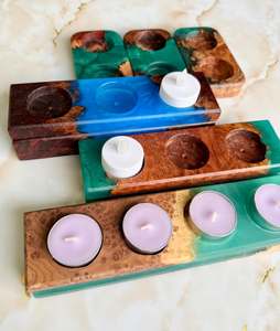 Vela Decorativa de Madera Natural y Resina con Portavelas Hecho a Mano para Sala de Estar y Dormitorio - Product Image 2