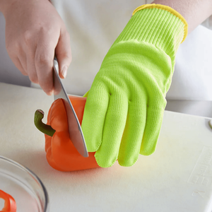 Guantes de seguridad sin costuras de calibre 10, mezcla de nailon y algodón anticortes, antiestáticos y resistentes al calor para uso industrial - Product Image 2