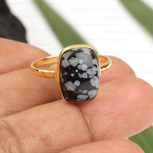 Venta al por mayor 925 plata esterlina mujer eternidad Vermeil anillo 10x14mm cojín 18K chapado en oro copo de nieve Natural obsidiana joyería - Product Image 5