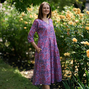 Robe bohème Rosalina imprimée à la main, longueur mollet, mode éthique, robe florale à panneaux - Product Image 1