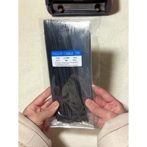 Bridas de nailon negras de alta resistencia, 100 unidades, resistentes a los rayos UV, autoblocantes, 300 mm, para gestión de cables en el hogar y la oficina - Product Image 2