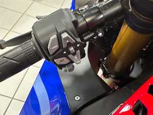 Oferta de Calidad: Motocicletas Nuevas CBR1000RR-R Fireblades (SP) 2025-2026 en Stock - Product Image 4