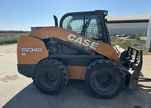 Cargadora compacta de ruedas hidráulica diésel Case SR150 usada | Equipos de Construcción y Agrícolas – La Mejor Venta al Por Mayor - Product Image 3