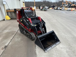 Mini-chargeuse sur chenilles Toro Dingo TX1000N, 25 CV, moteur diesel Kubota, chargeuse utilitaire compacte à vendre - Product Image 4