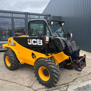 Chargeur télescopique agricole JCB 520-40 à vendre - Product Image 1