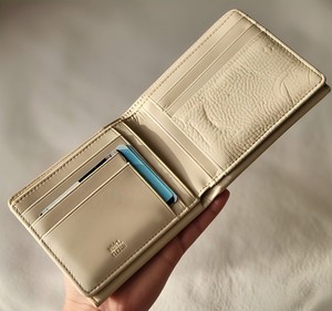 Cartera de mano de cuero genuino minimalista para mujer con estilo de alta calidad, Cartera de mano de longitud corta hecha a mano al mejor precio - Product Image 3