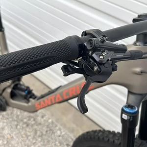 ตัวแทนจำหน่ายจักรยานเสือภูเขา JAM อย่างเป็นทางการ ปี 2024 รุ่น CRUZ MEGATOWER 2 XT EXCLUSIVE ขนาด XL - Product Image 2