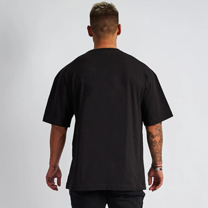 Camiseta de algodón peinado de 230 g para hombre, oversize, con logo personalizado, hombros caídos, color liso, para verano, fabricada por un fabricante de camisetas de punto estampadas. - Product Image 4