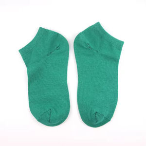 Chaussettes athlétiques classiques pour hommes disponibles avec une couleur/taille personnalisée nouveau Style chaussettes invisibles haut à la mode pour hommes - Product Image 2