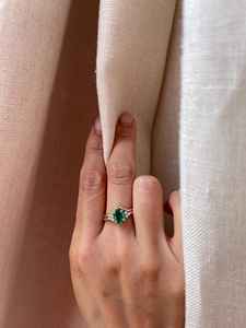 Anillo de Oro Amarillo de 14k con Esmeralda Verde Natural de Corte Ovalado y Diamante de Corte Redondo, Joyería de Lujo de Alta Calidad, Anillo de Diamante Real para Mujer - Product Image 4