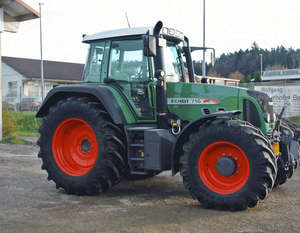 Tractor agrícola Fendt 716 2021 172HP Tractor agrícola disponible para suministro - Product Image 3