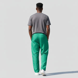 Pantalones Deportivos de Malla Elástica Personalizados con Forro de Tela, Pantalones Jogger con Estampado Reflectante de Letras Personalizadas, Pantalones Deportivos de Nailon para Hombre - Product Image 2