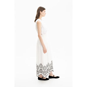 Elegante Falda Lápiz de Voile Blanco Hueso con Dobladillo Bordado - Product Image 2
