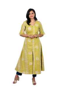 Elegante mujer verde lima bordado largo Kurta estilo étnico para adultos estampado dibujado a mano ropa informal con abertura frontal - Product Image 2