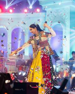 SERIES PRESENTING NEW TRENDING NAVRATRI SPECIAL LEHENGACHOLI for PARTY-REVERSIBLE ALL SEASONS - Product Image 2