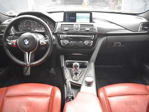 Increíble BMW M3 Sedán RWD 2018 Usado en Perfectas Condiciones con Poco Kilometraje en Existencia, Ofrecido a una Fantástica Oferta que No Querrás Perder - Product Image 3