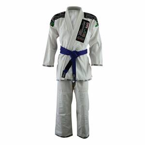 Uniforme d'entraînement d'arts martiaux en coton 100% léger et durable, personnalisé en gros, pour MMA, Karaté, BJJ, séchage rapide et respirant - Product Image 1