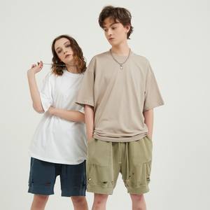 T-shirts personnalisés en coton jersey de haute qualité, poids lourd, légèrement surdimensionnés et à épaules tombantes - Product Image 3