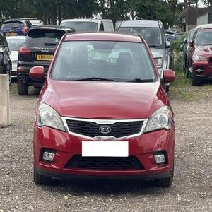 KIA CEED 1.6 2 AUTO 2010 USADO, Volante a la Izquierda/Derecha - Product Image 1