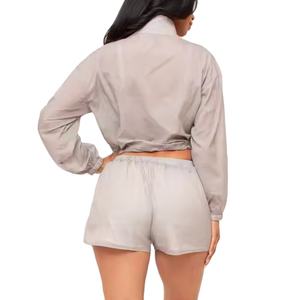 Ensemble de survêtement streetwear pour femme, coupe-vent et short, fermeture éclair avant, ensemble 2 pièces personnalisable, collection 2026 - Product Image 6