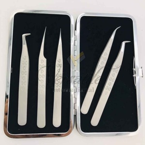Pince à épiler professionnelle en acier et argent durable Nouveau logo personnalisé Pince à épiler pour extension de cils en forme de cœur - Product Image 1