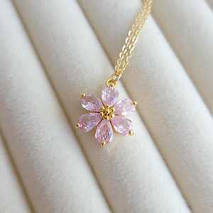 Collar de Circonita Rosa, Collar de Plata 925 de Estilo Vintage, Collar Bonito, Collar con Dije, Regalo para Ella - Product Image 1