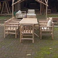 Ensemble de salle à manger d'extérieur en bois de teck tropical, style bohème moderne, artisanal, écologique et durable, pour hôtel et jardin
