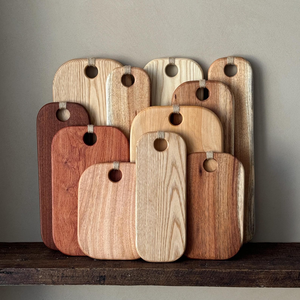 Tabla de Cortar de Madera Maciza Hecha a Mano por los Mejores Artesanos, de Alta Calidad, Duradera, Ecológica, Apta para Lavavajillas, Forma Rectangular - Product Image 3