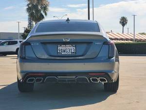 2021 Cadillac CT5-V 4dr berline qualité voiture d'occasion meilleur prix RWD Turbo moteur sièges en cuir ACC régulateur de vitesse R18 pneus foncé gauche - Product Image 2