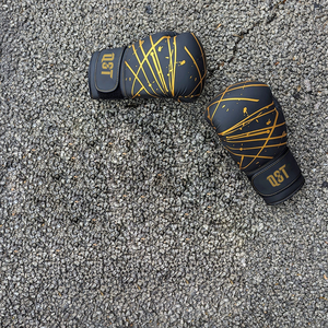 ถุงมือมวยหนังแบบมีสายรัดข้อมือและห่วงถุงมือมวยทนทานและความสบายสูงสุด - Product Image 4