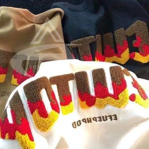 T-shirt col ras du cou personnalisé avec broderie Chenille pour hommes, Design votre propre t-shirt mode Streetwear serviette broderie hommes t-shirts - Product Image 5