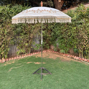 Paraguas exóticos de jardín dulce en bordados tribales de la India-Sombrillas tradicionales hechas a mano indias - Product Image 1