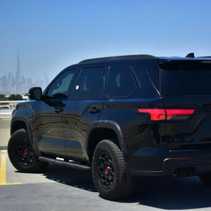 Nouveau pour Toyota Sequoia avec boîte de vitesses automatique direction à droite intérieur en cuir foncé FWD Drive R19 taille du pneu - Product Image 1