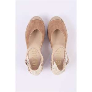 Alpargata cerrada con punta en cuña - Product Image 4