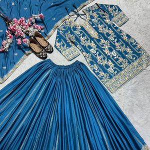 Derniers vêtements de soirée de créateur Top de travail et palazzo en soie chinon avec bordure en dentelle Ensemble de costumes Dupatta - Product Image 1